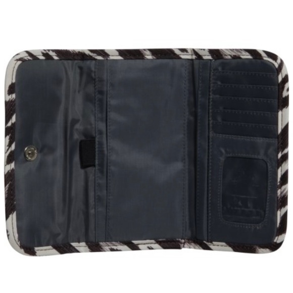 Kavu Shadow Ikat Mondo Spender Trifold Wallet
Item #1DDCU - Picture 3 of 3